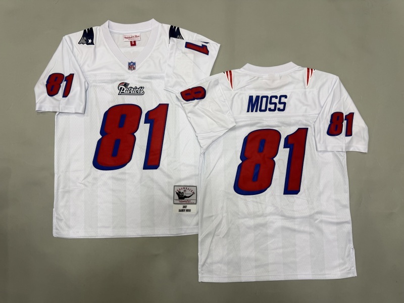 Men 2025 New England Patriots #81 Moss white Throwback Limited NFL Jersey style 001